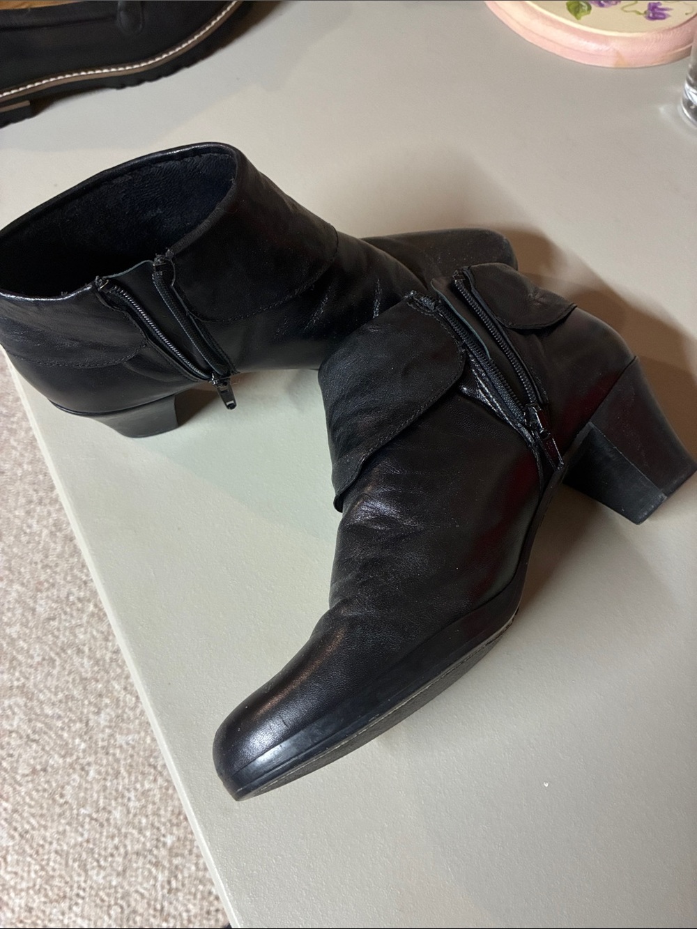 Munro Black Leather Fold-Over Ankle Heeled Boots